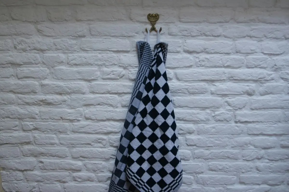 Checked cotton kitchen towel